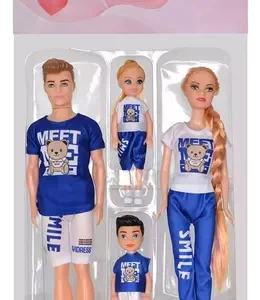 MU?ECA FAMILIA EN BL
