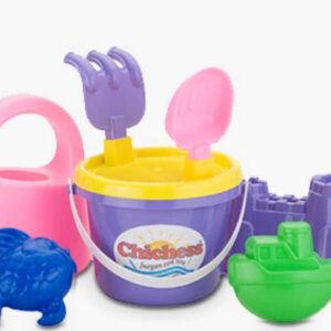 BALDE + REGADERA + CERNIDOR + PALA Y RASTRILLO CHICO + 4 MOLDES + CASTILLO